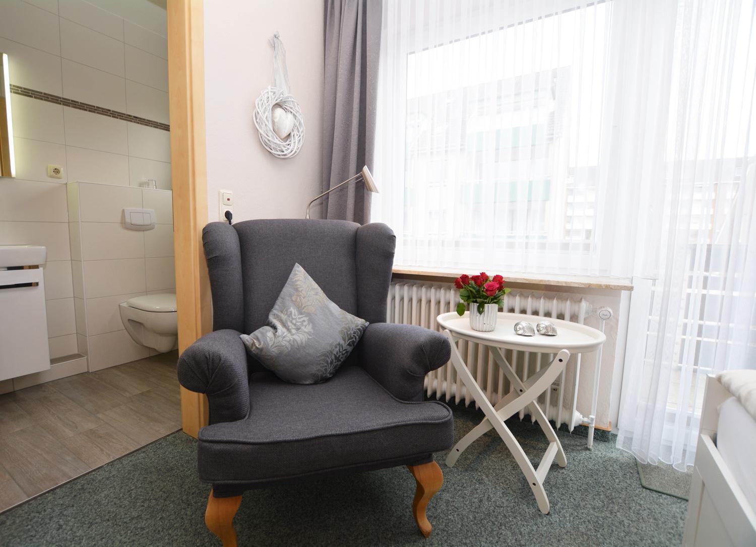 Einzelzimmer mit Balkon