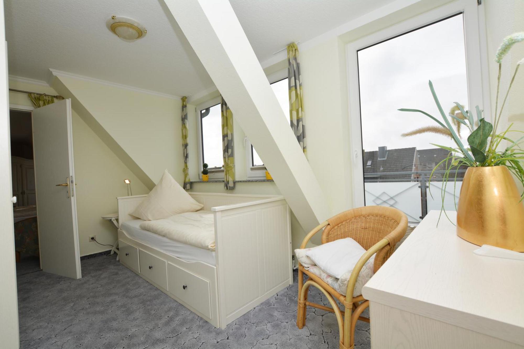 Studio mit Balkon
