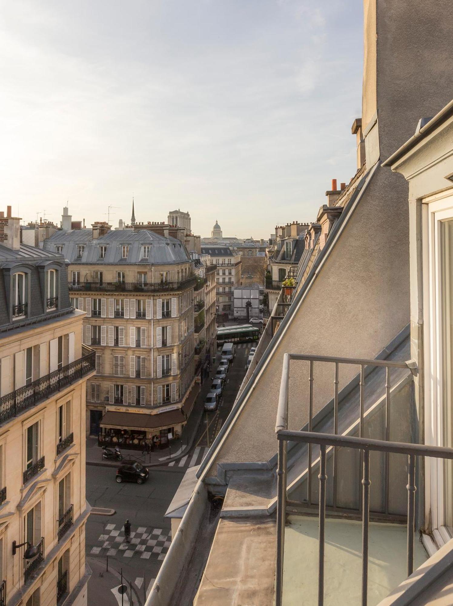 Deluxe Double Room Balcony