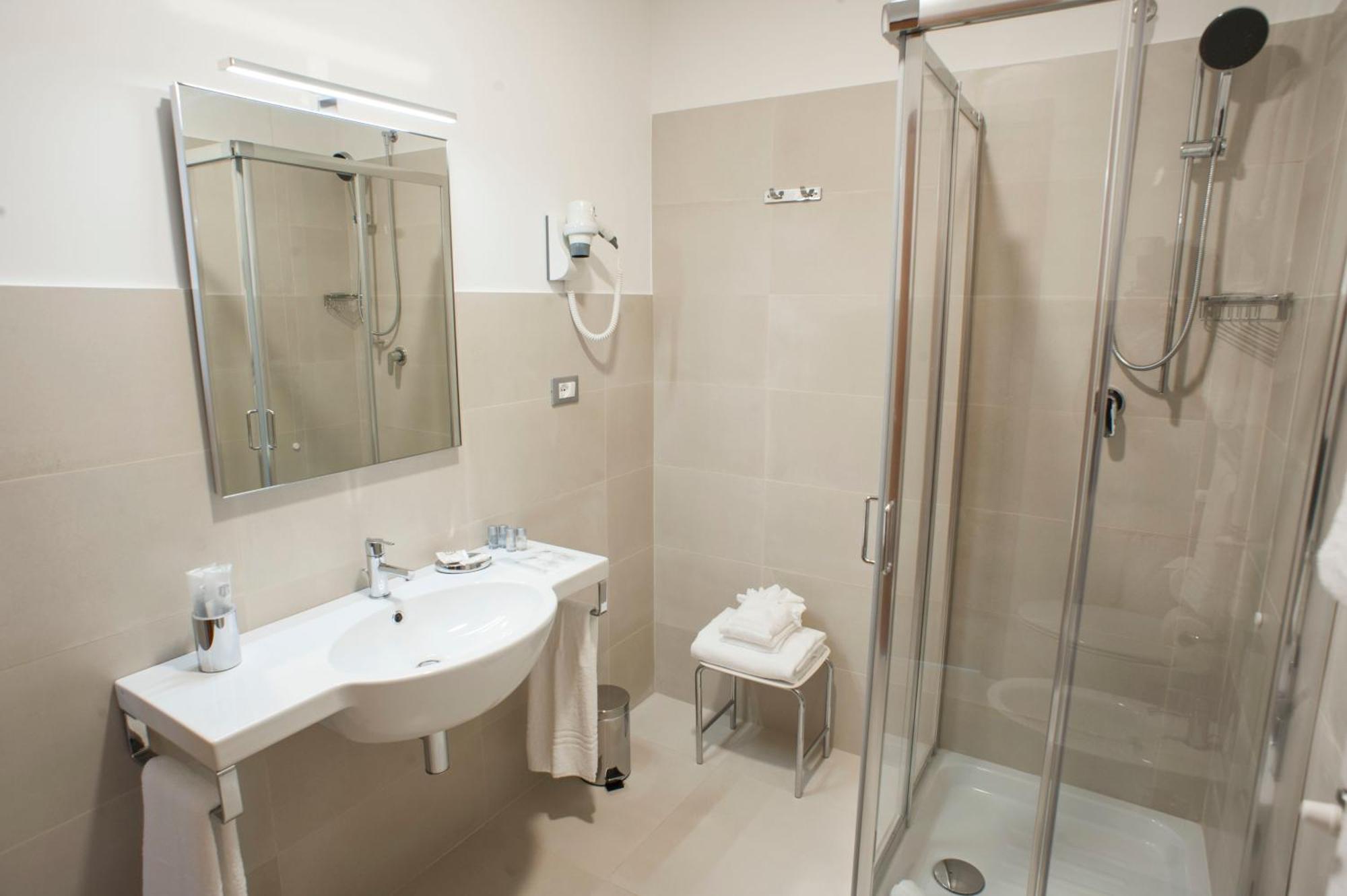 Quarto Individual Amplo