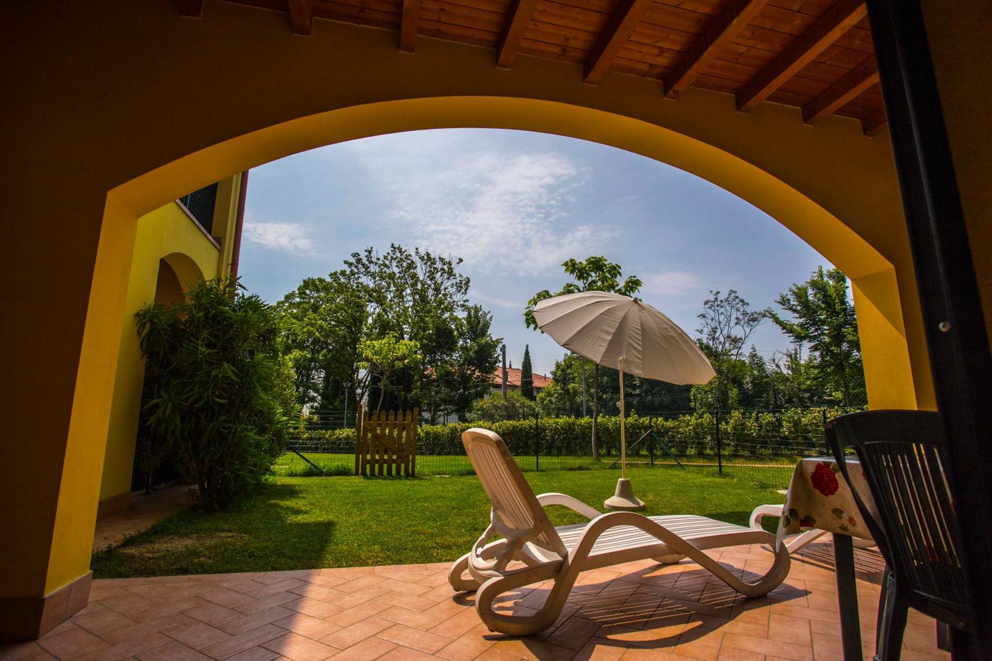 One-Bedroom Apartment with Garden
