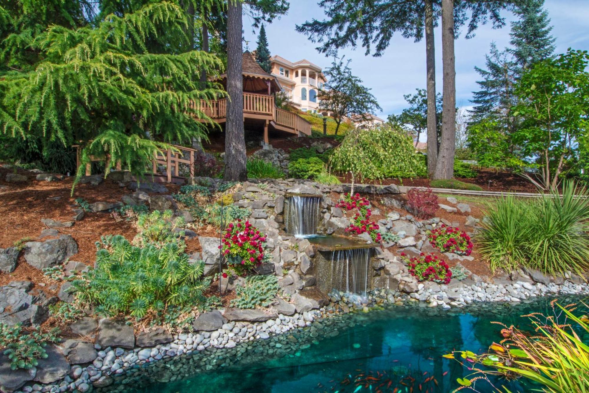 Suite with Garden View