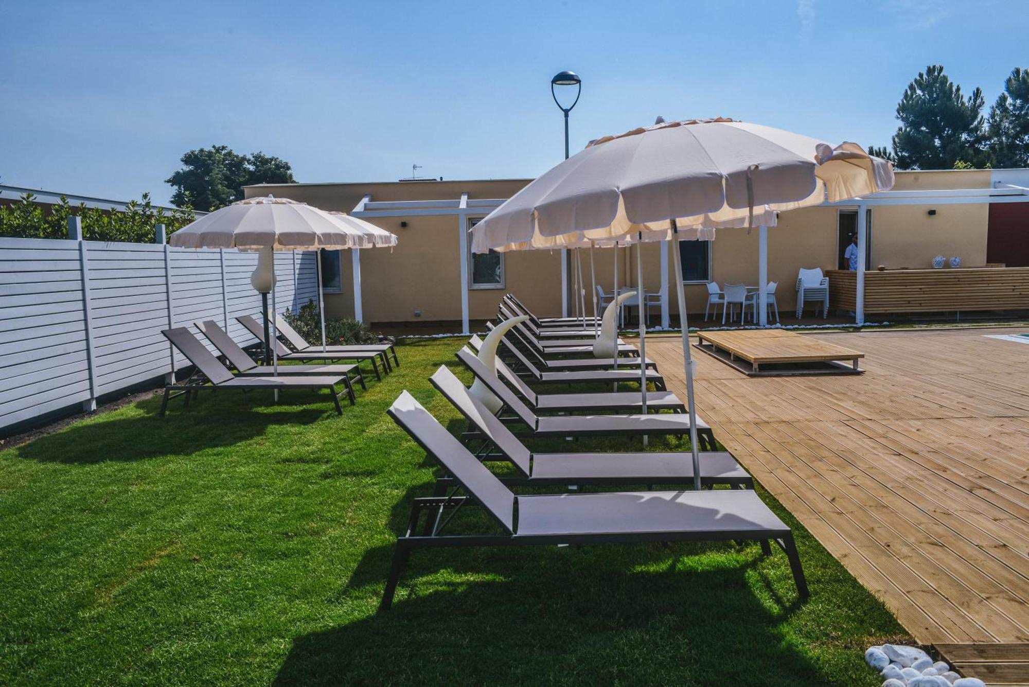 Superior Double Room with Patio