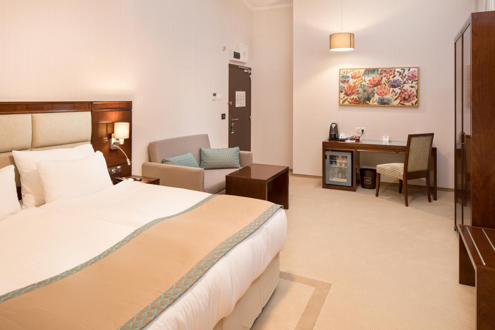 Grand Deluxe Room