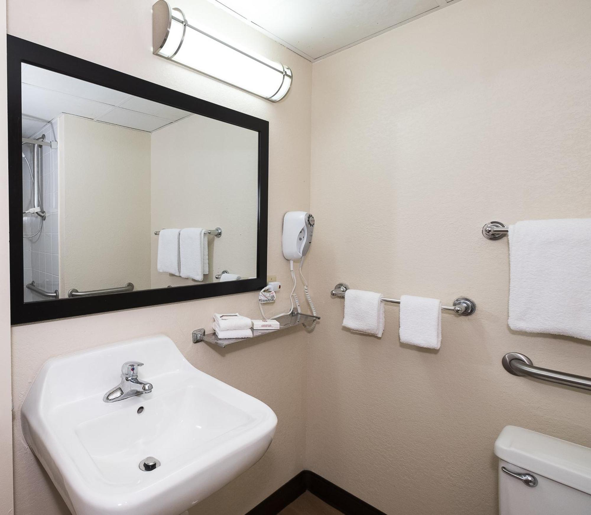Superior King Room Disability Access Non-Smoking