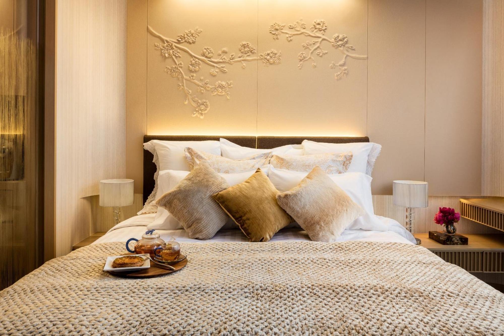 Burlington Suite King