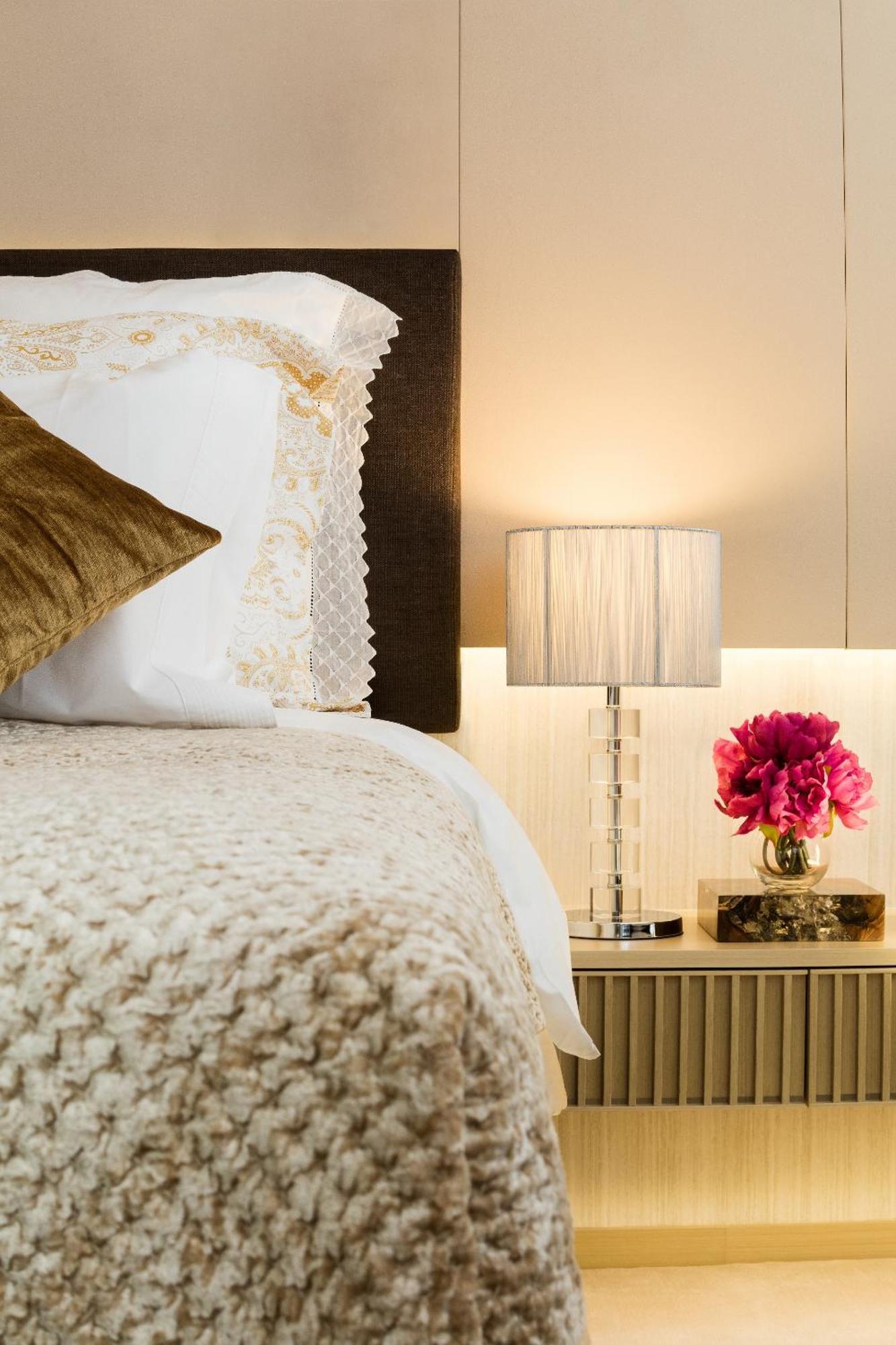 Burlington Suite King
