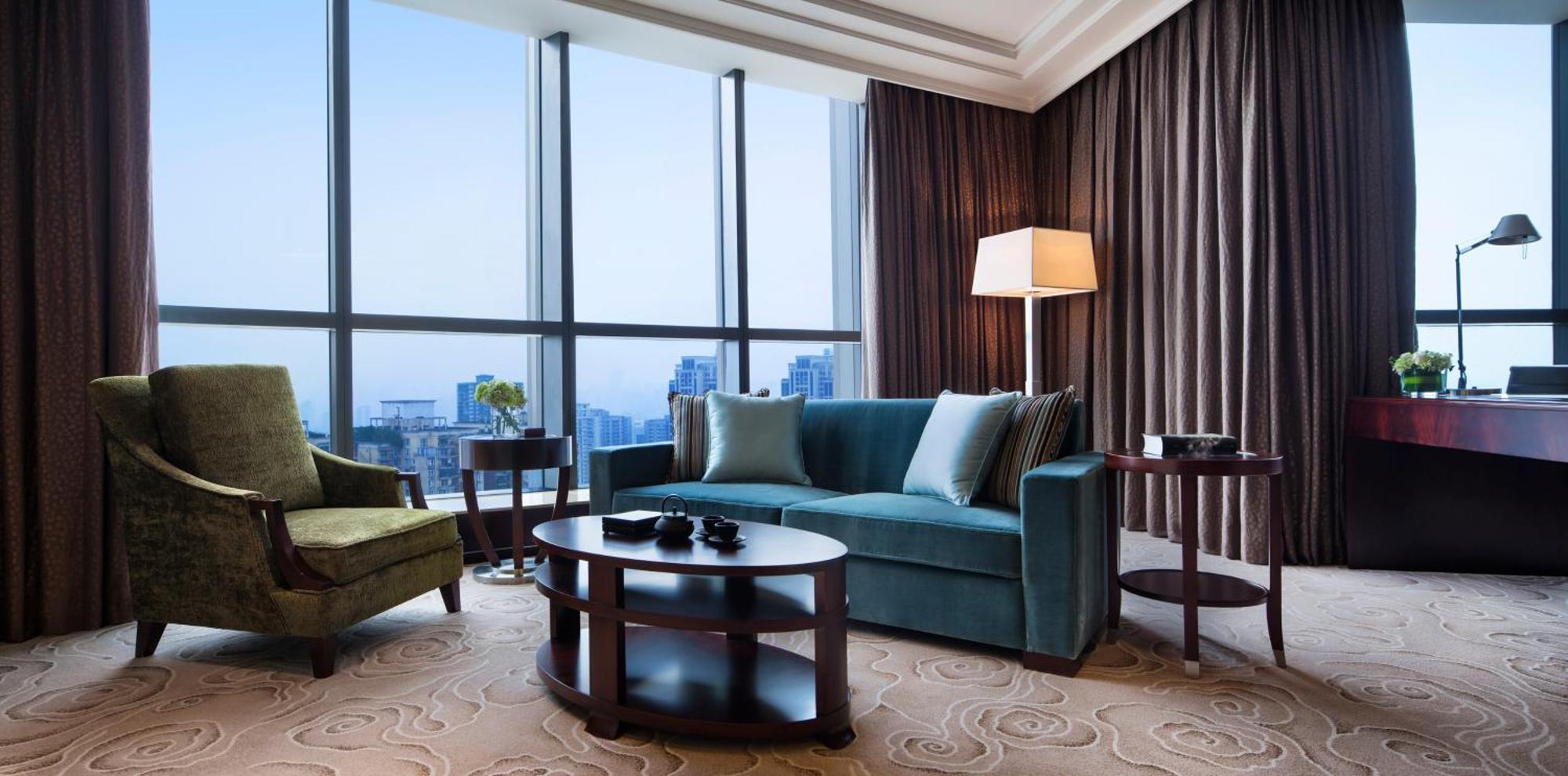 Executive Suite,1406788178:JPEG