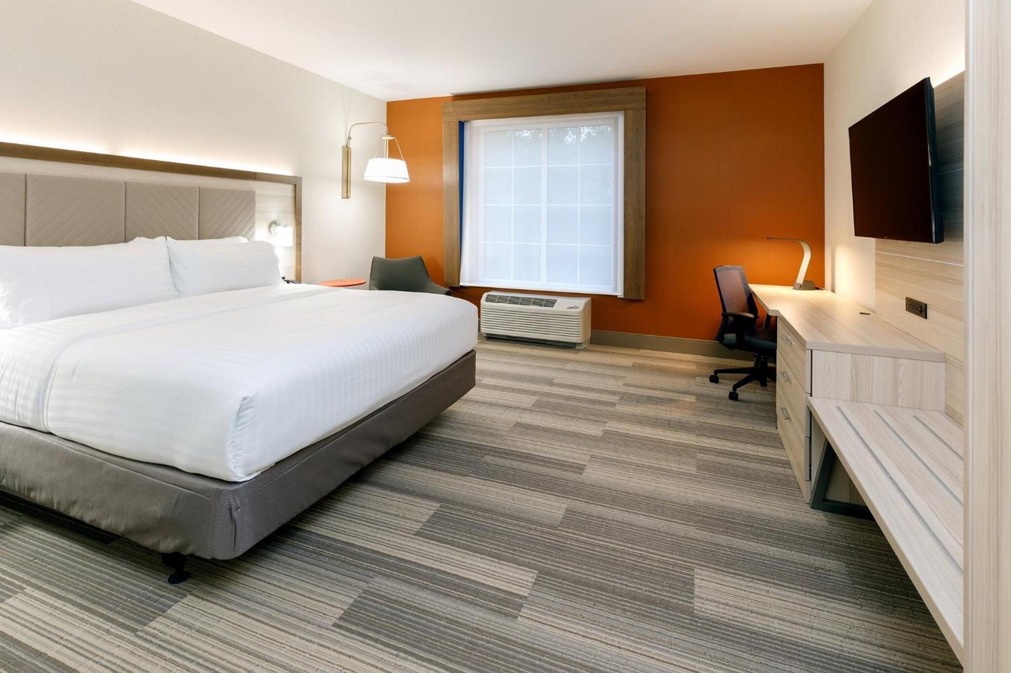 Standard King Room