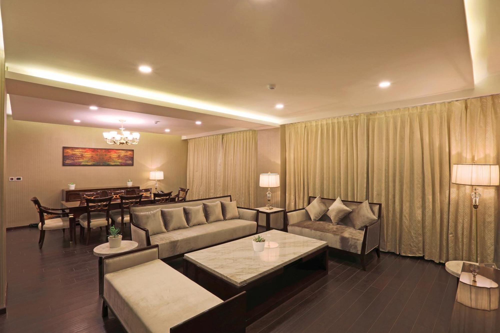 Presidential Suite,712914223:JPEG