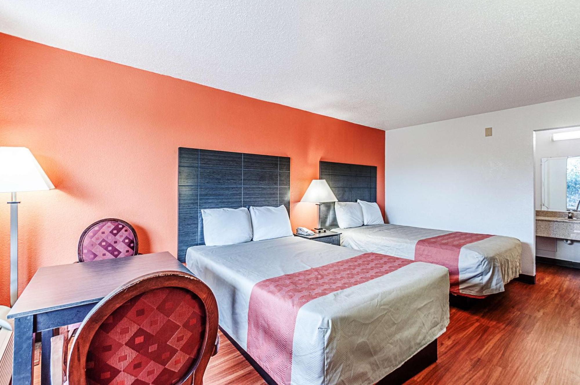 Deluxe Quadruple Room Non-Smoking