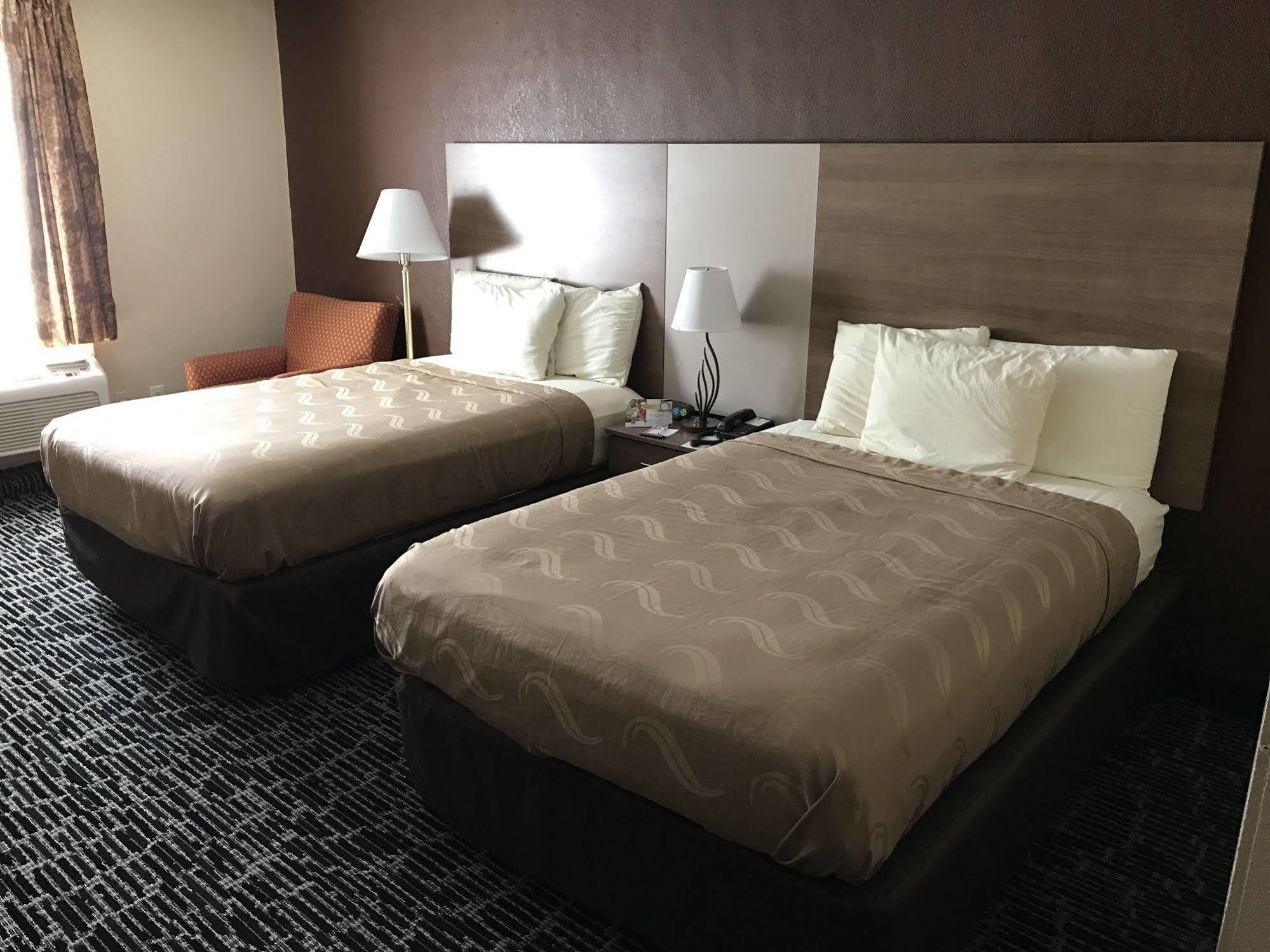 Double Room with Two Double Beds - Smoking