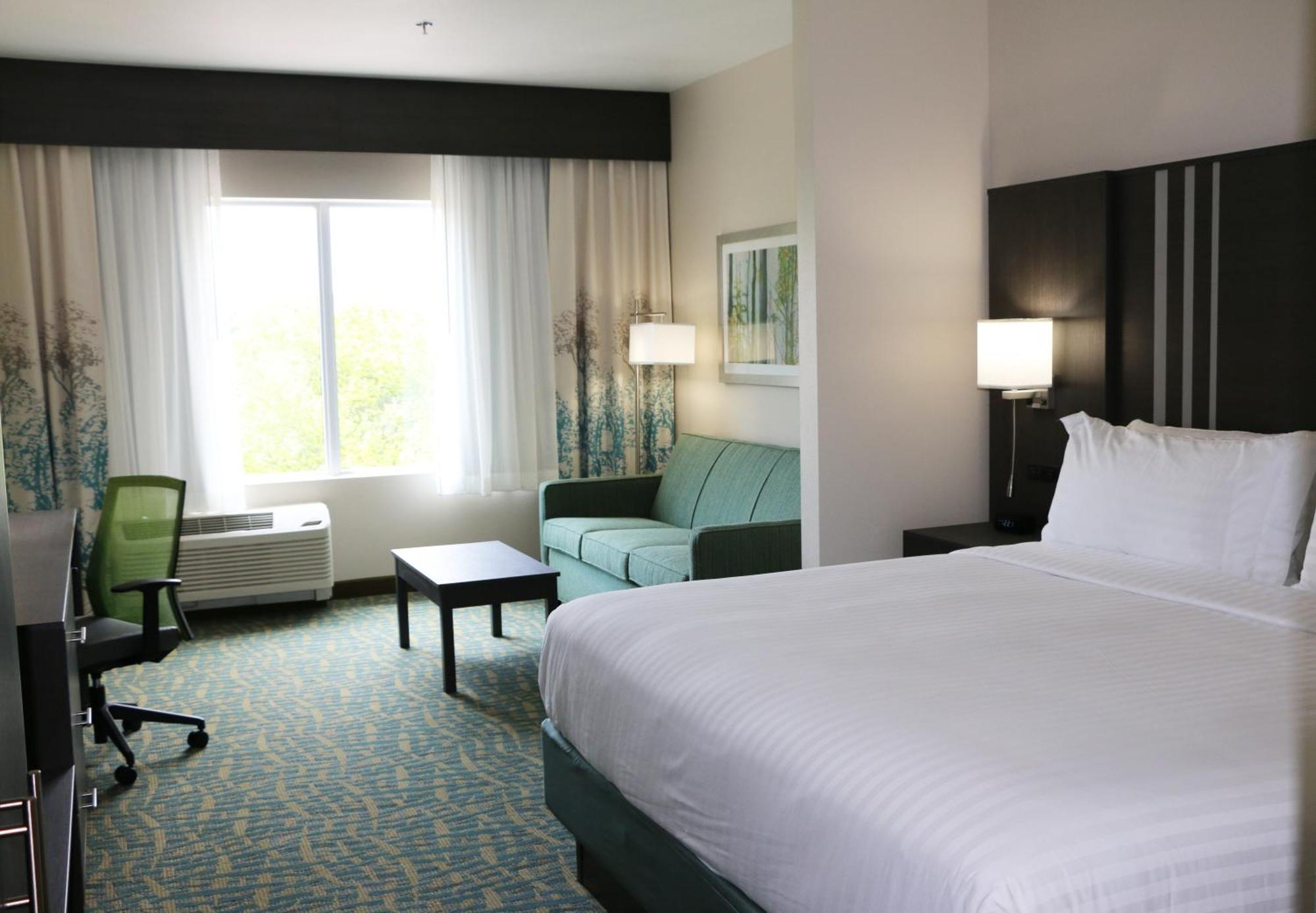 Standard King Room