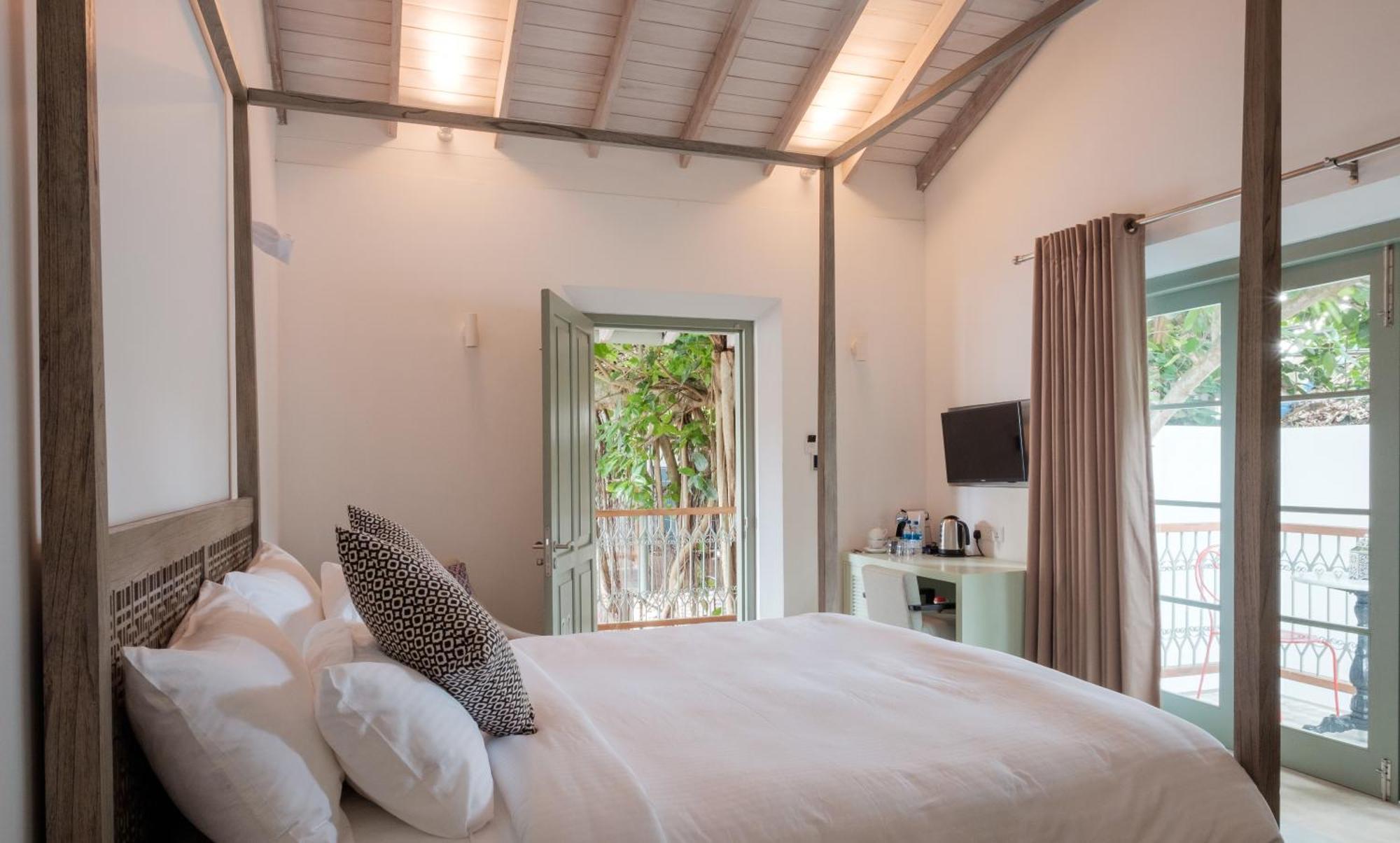 Double Banyan Bedroom