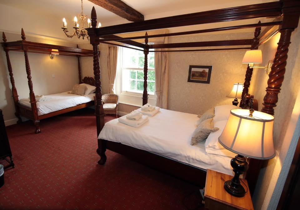 Deluxe Family Room