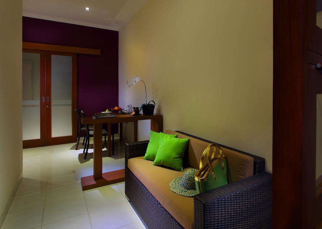 One-Bedroom Suite,863822555:JPEG