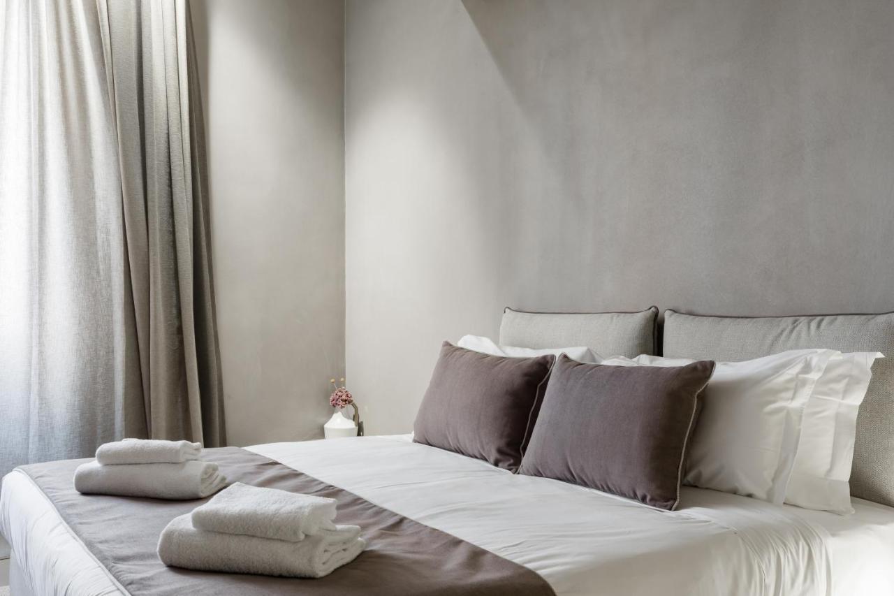 Suite Triple Superior with Piazza di Spagna View,717254530:JPEG