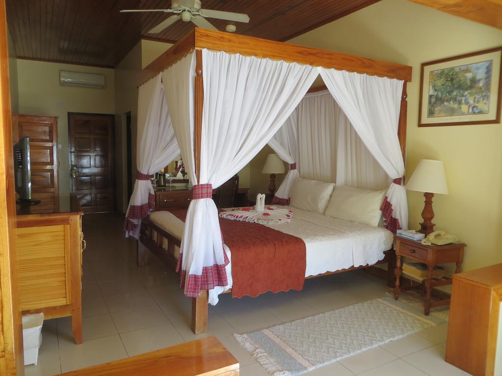 King or Double Room with Sea View