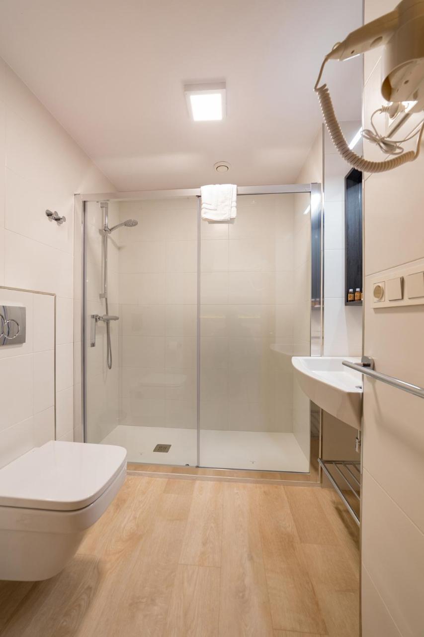 Classic Quadruple Room Interior