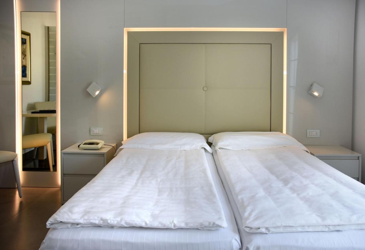 Double or Twin Room with Partial Lake View