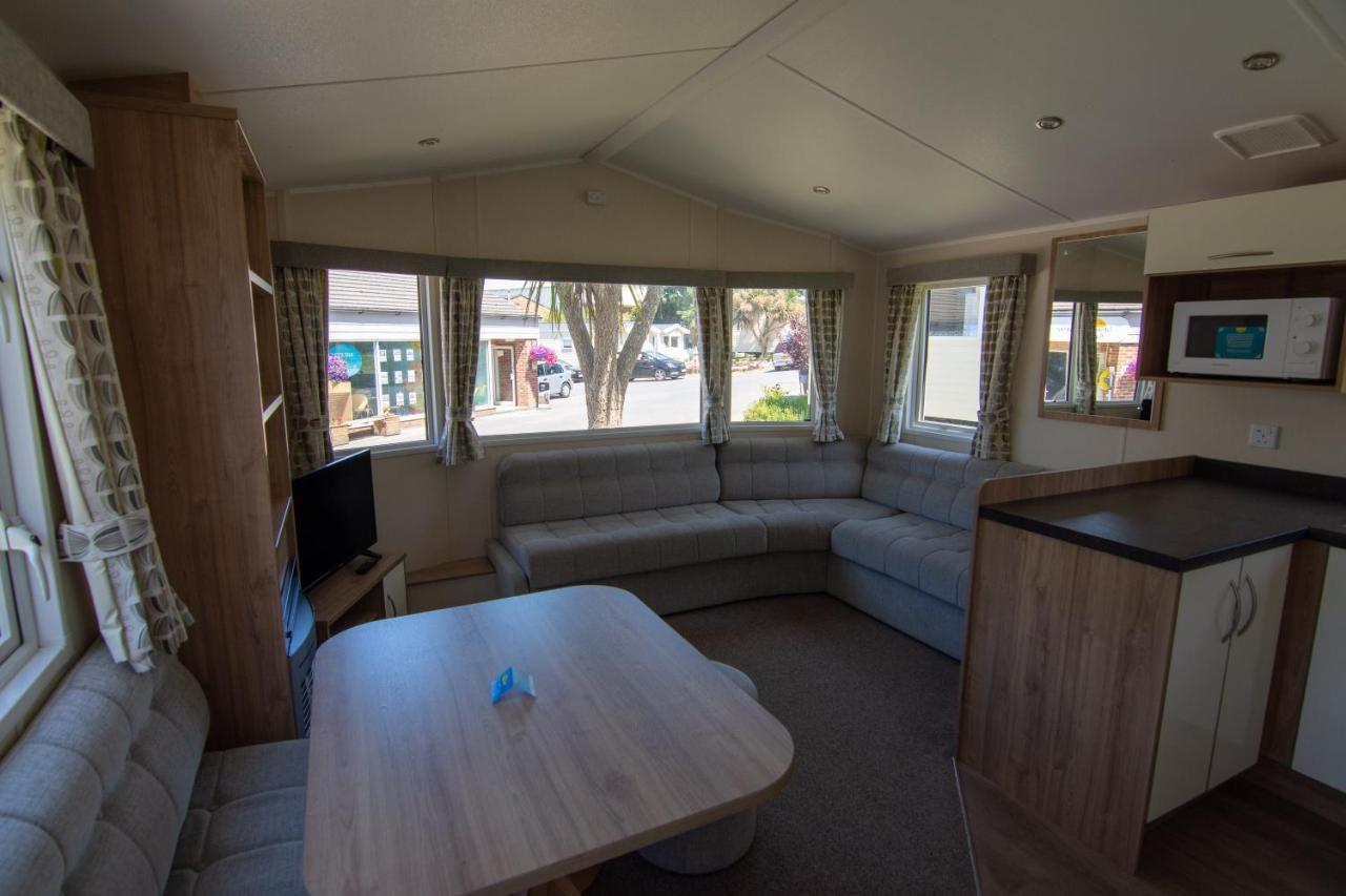 4 berth Comfort Caravan - Pet Friendly