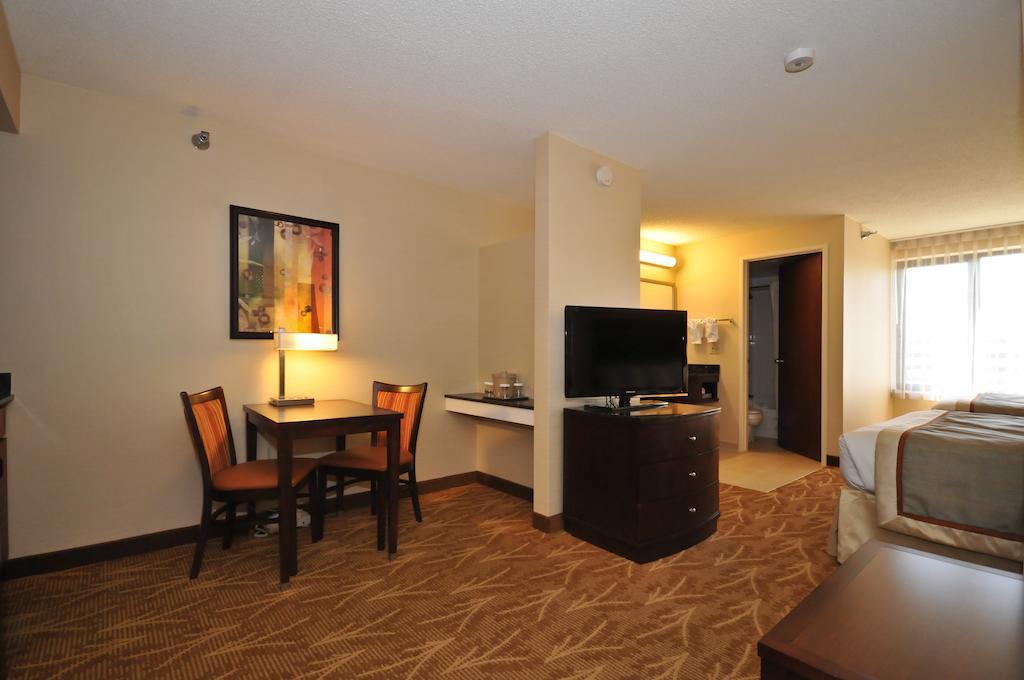 Mini Suite Two Double Beds
