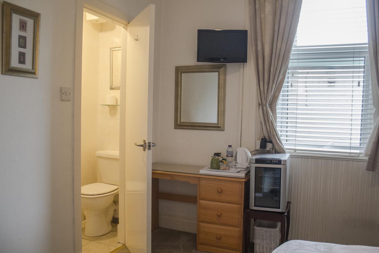 Large Single Room