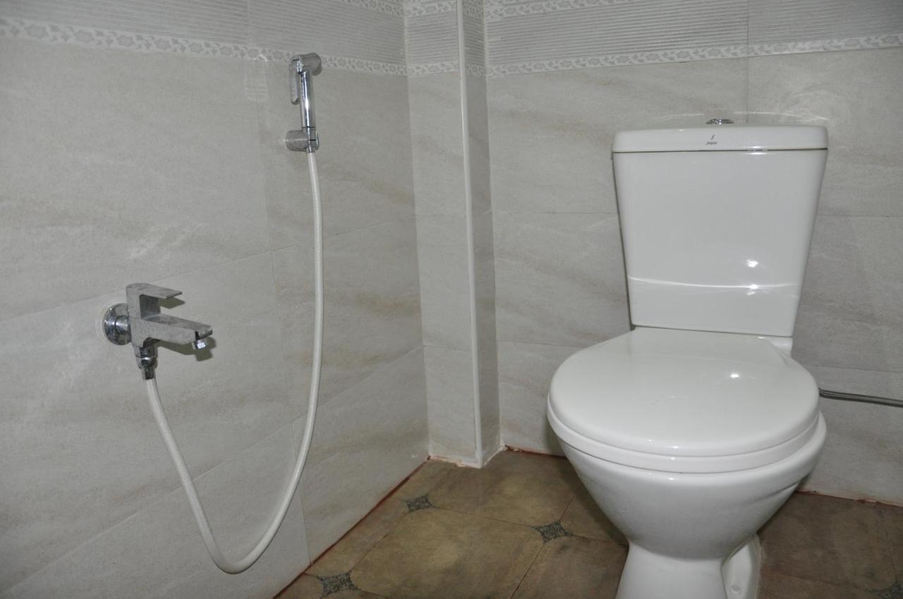 Deluxe Room (2 Adults + 1 Child)
