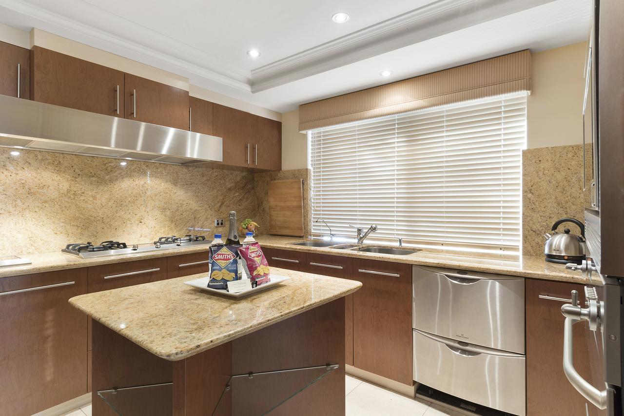 Grand One-Bedroom Suite River View