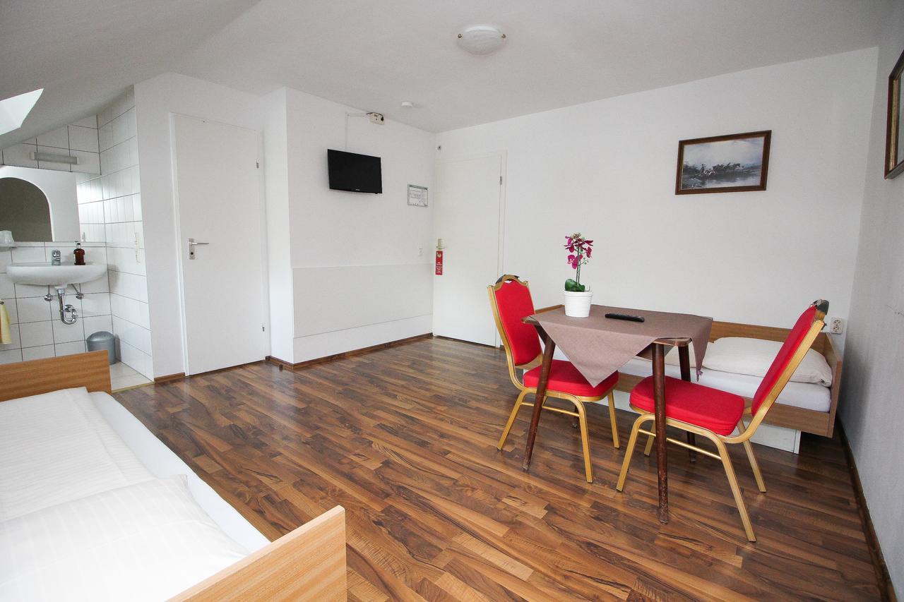 Quadruple Room with Private Shower and Shared Toilet
