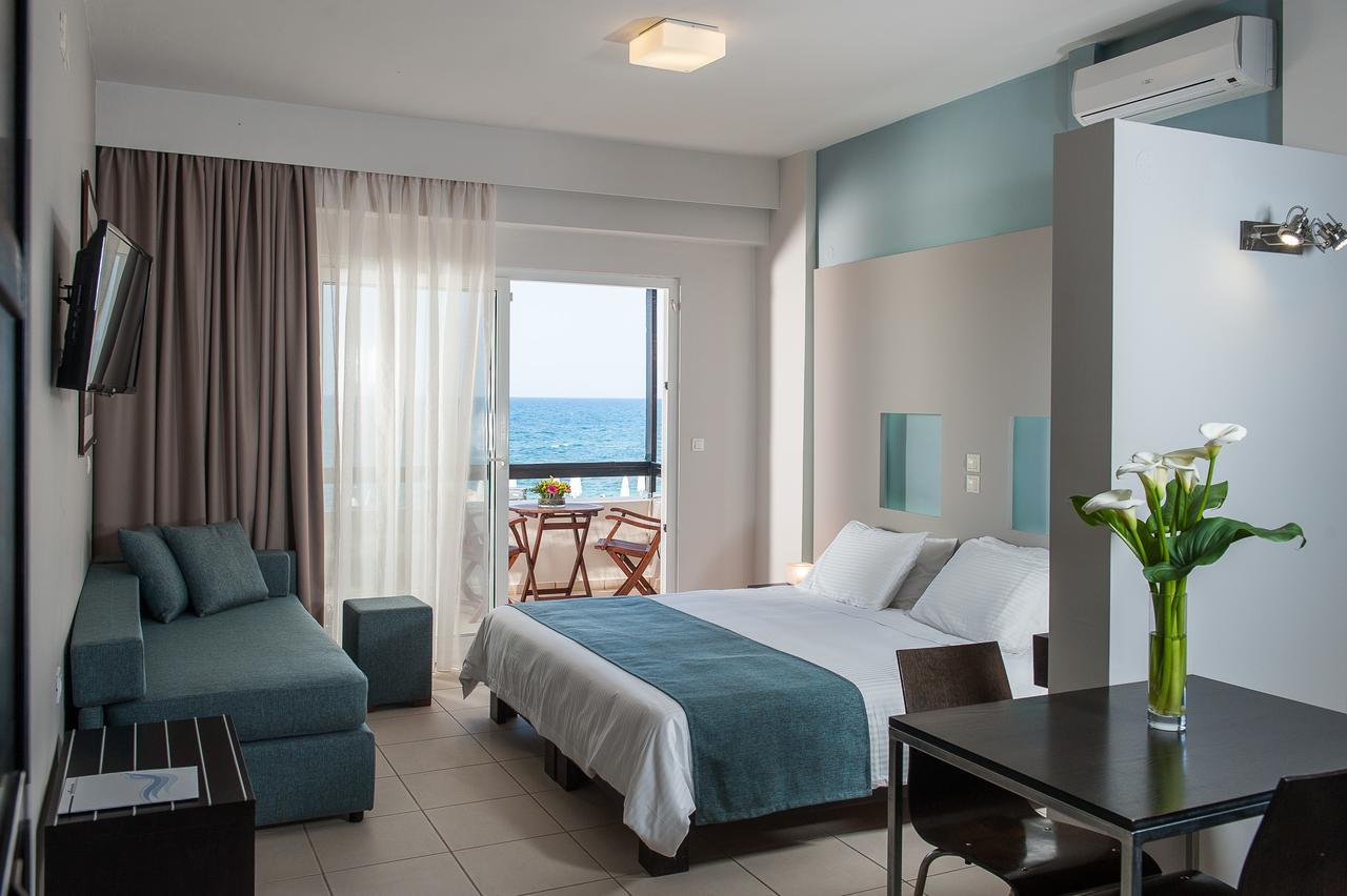 Studio Apartment with Sea View