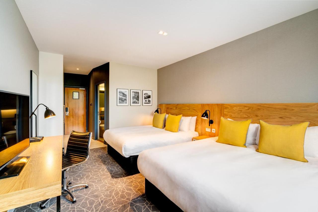 Family Room,719527870:JPEG