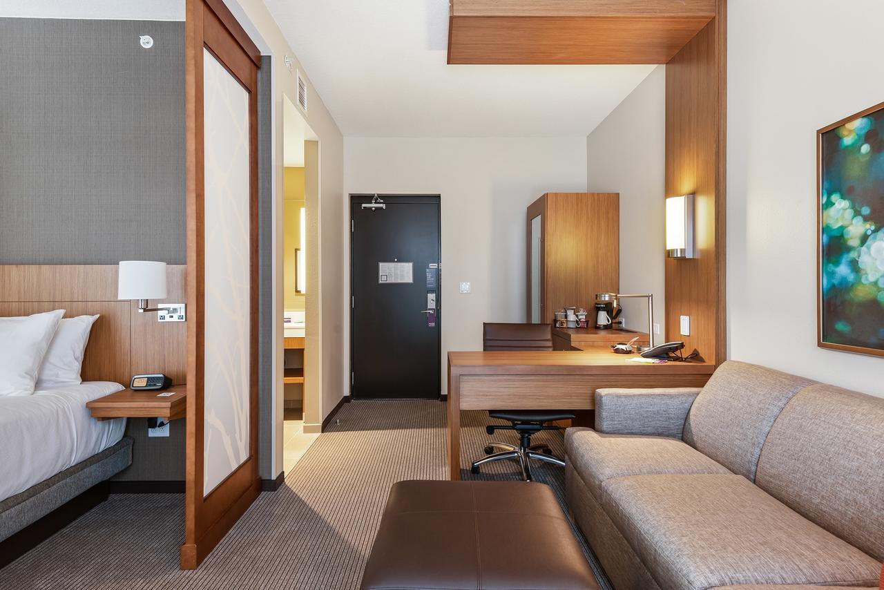 King Room with Sofa Bed