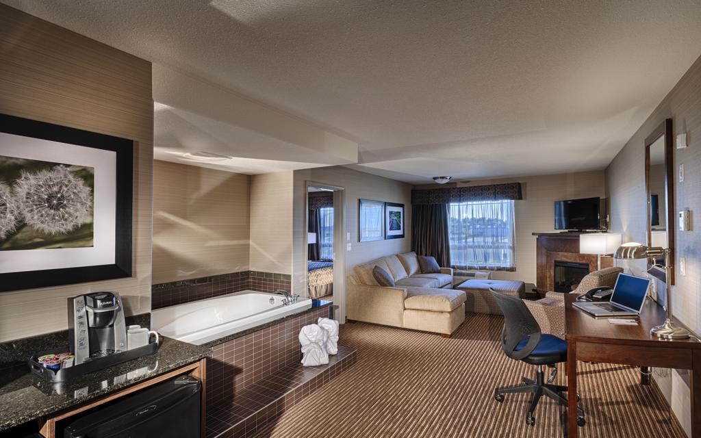 King Room with Spa Bath