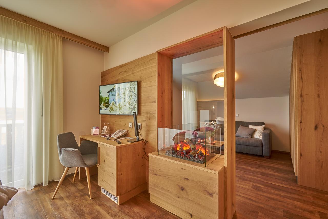 Studio mit Bergblick