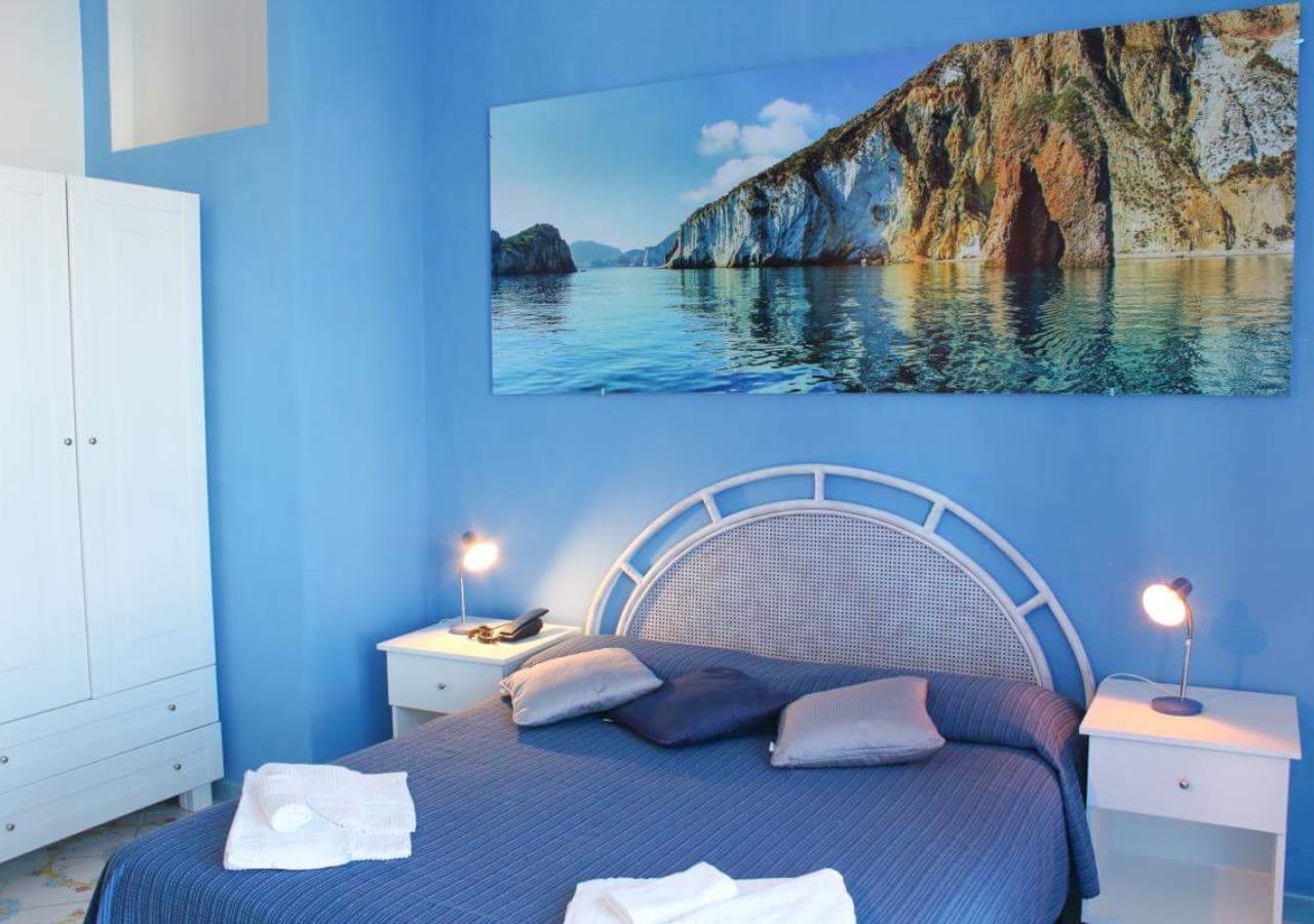 Quadruple Room with Sea View