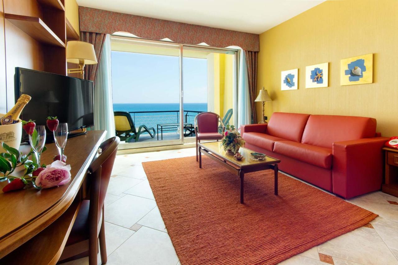 Suite with Sea View