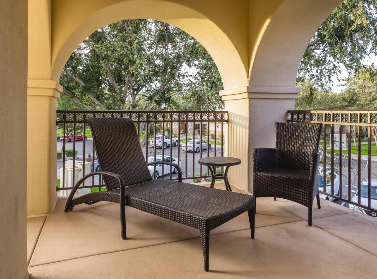 One-Bedroom Suite with Sofa Bed,834087143:JPEG