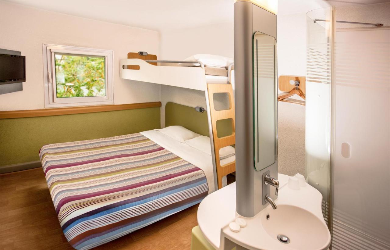 Standard Triple Room (Non-smoking)