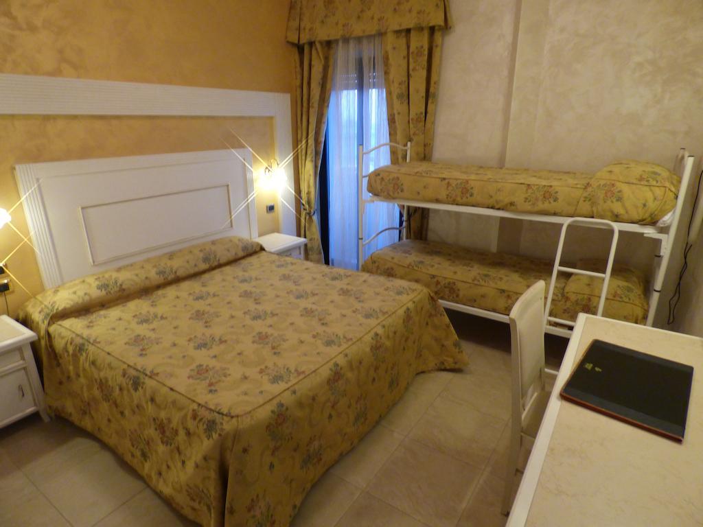 Chambre Quadruple - Vue sur Mer