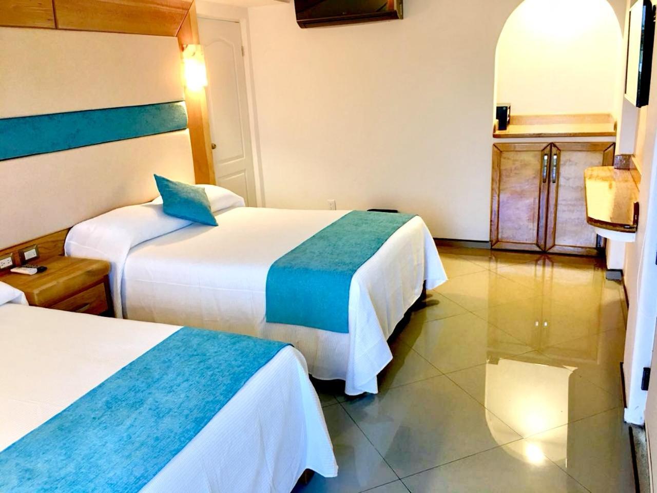 Habitación Doble Estándar con 2 camas grandes