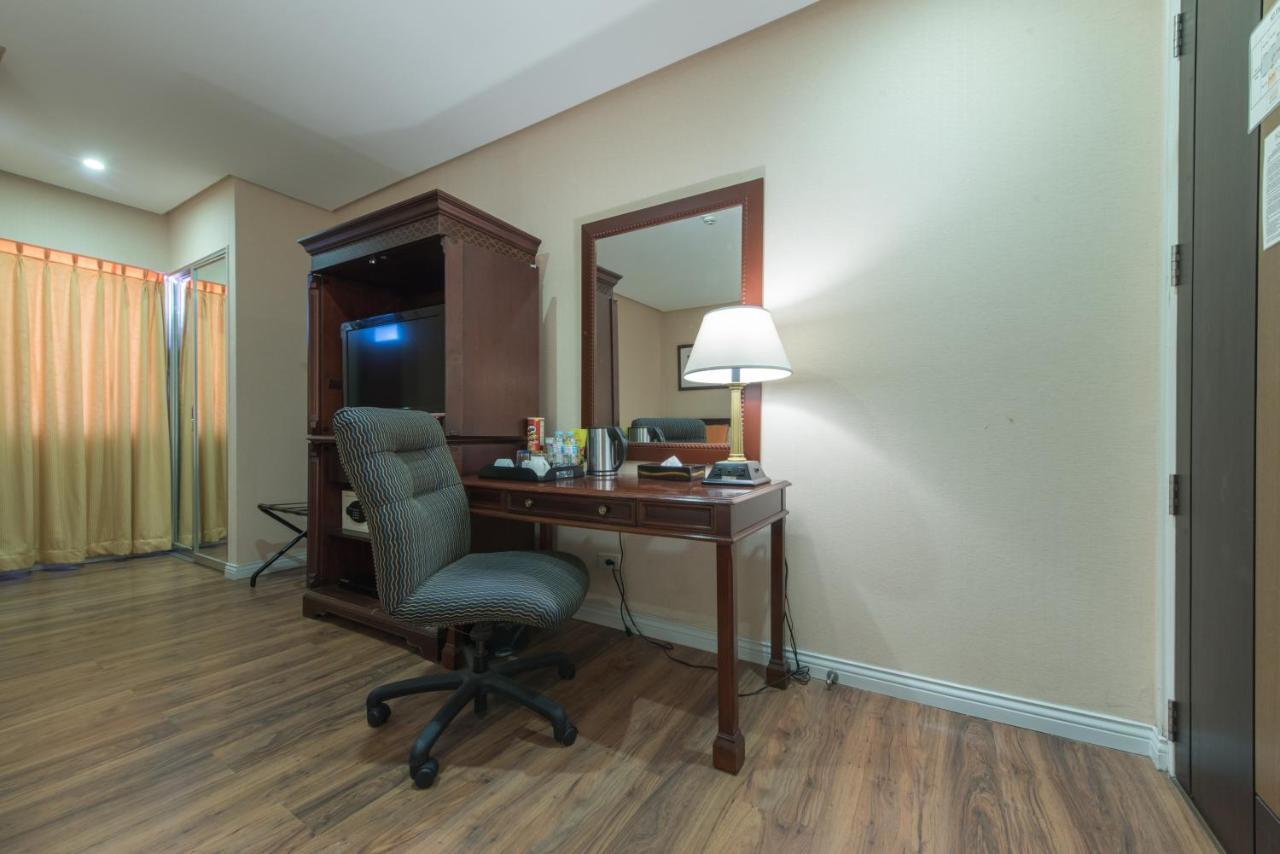 Super Deluxe King Room