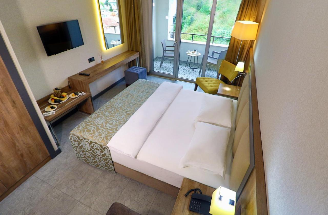 Suite Balcony,1264456807:JPEG