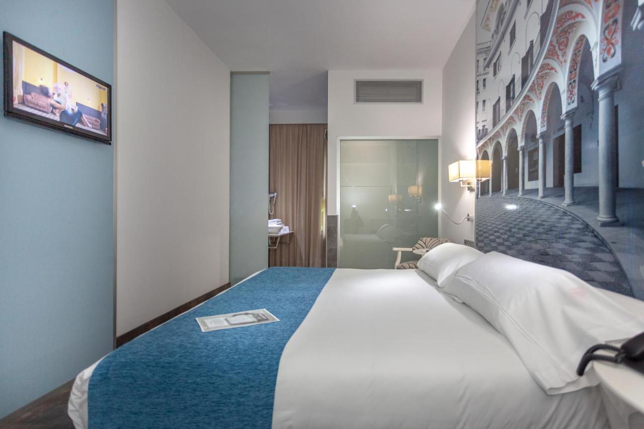 Doppel-/Zweibettzimmer mit Zustellbett