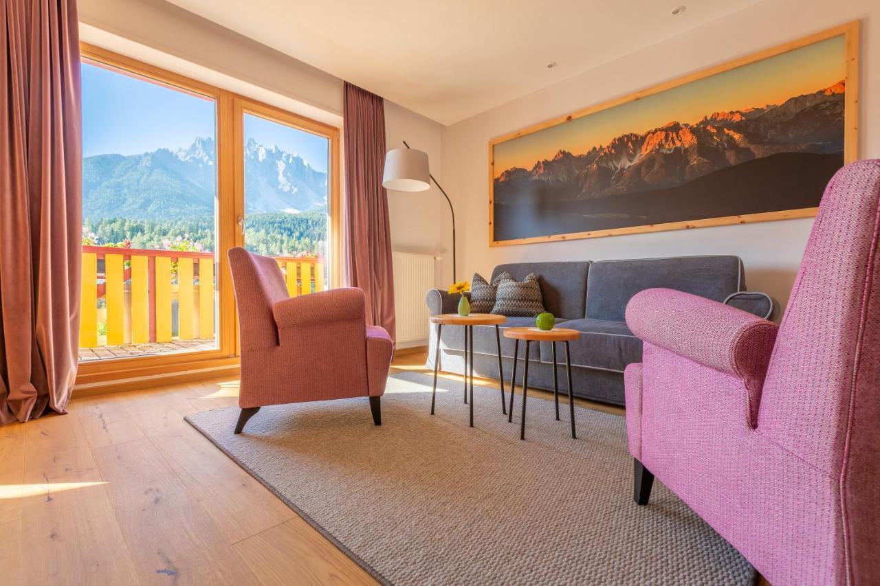 Suite mit Bergblick