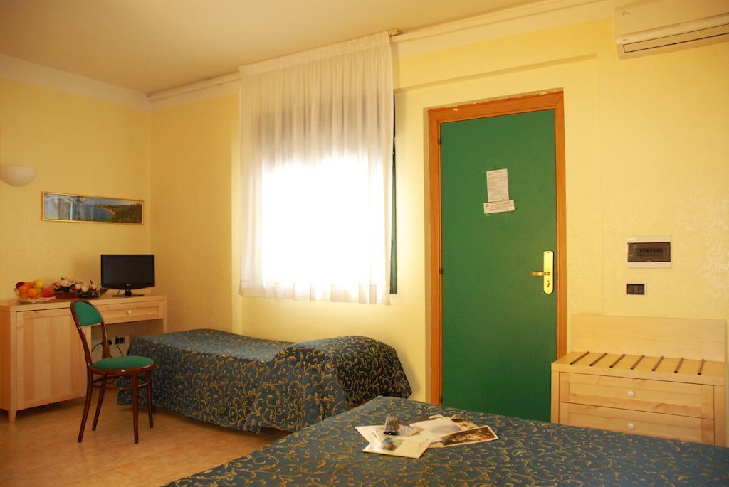 Classic Triple Room - Annex