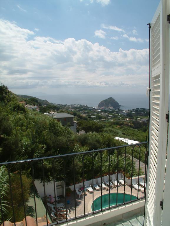 Double or Twin Room with Sea View