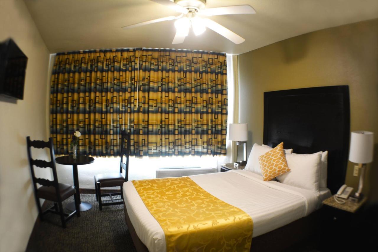 Standard Double Room,1345011830:JPEG