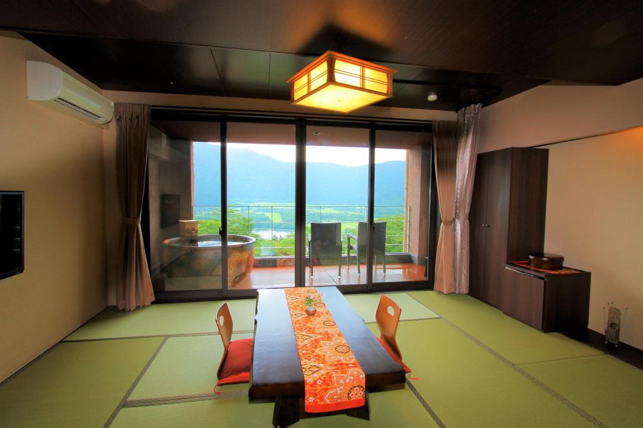Japanese-Style Quadruple Room Open-Air Bath,726509680:JPEG
