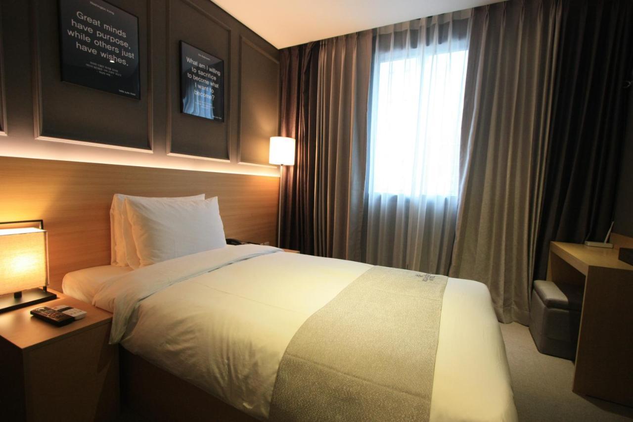 Business Single Room